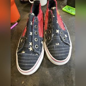 New Blowfish Stars and Stripes Sneakers Size 8